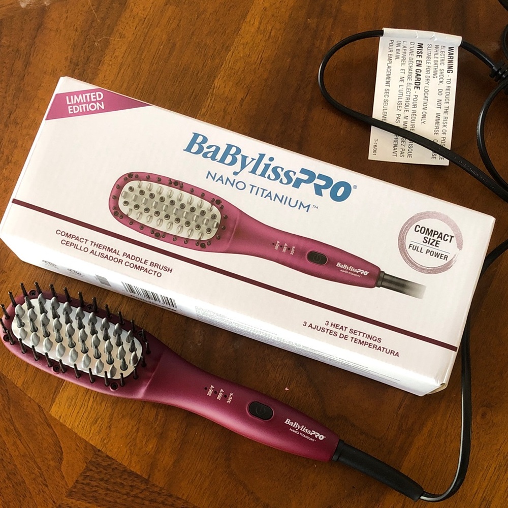 BaBylissPRO Nano Titanium Paddle Brush - Burgundy